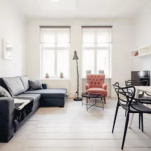  Apartment Wozna 14a, 2 Rooms, Self Check In 24h Poland